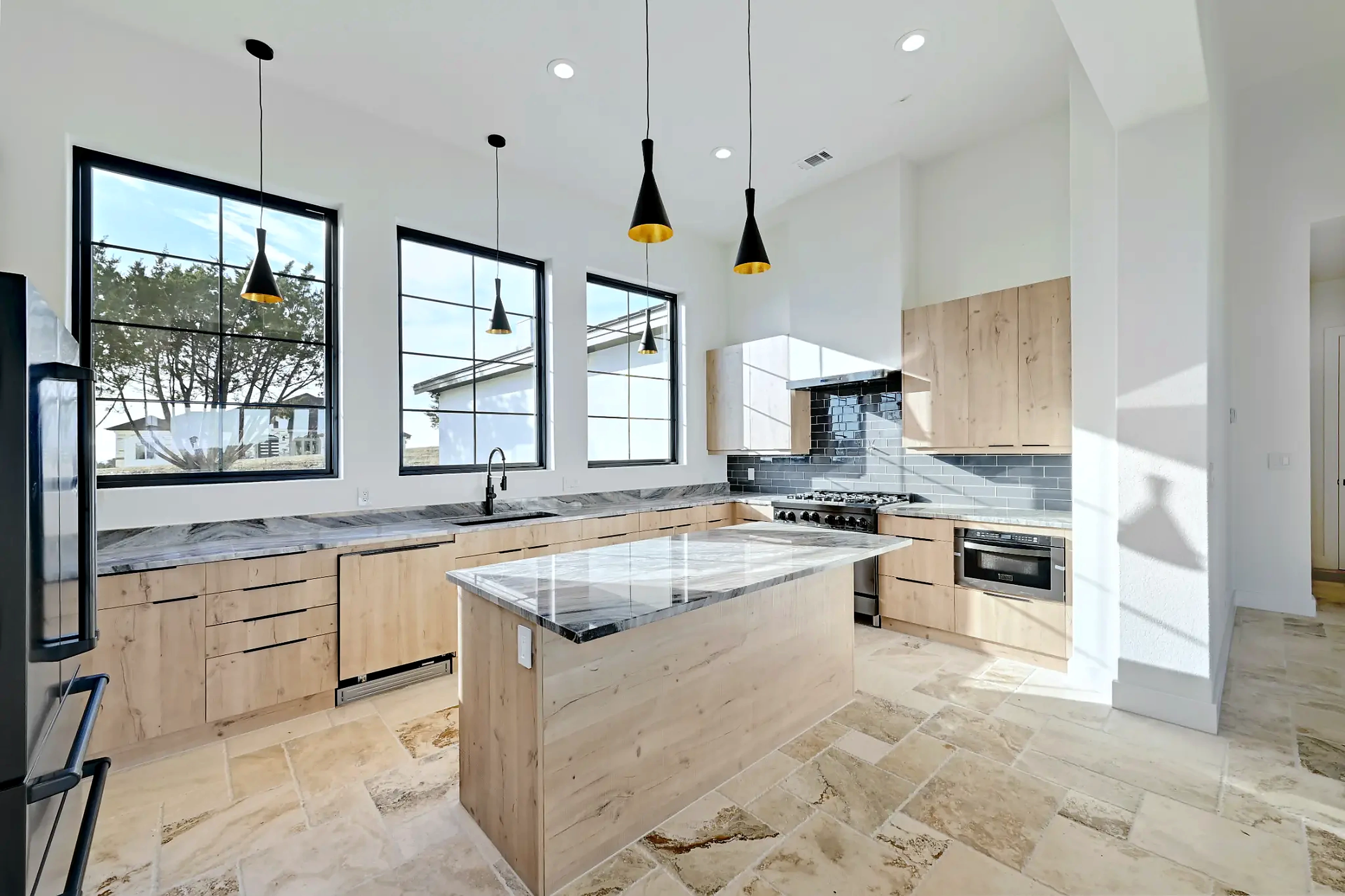 Eagles Nest — photo 11