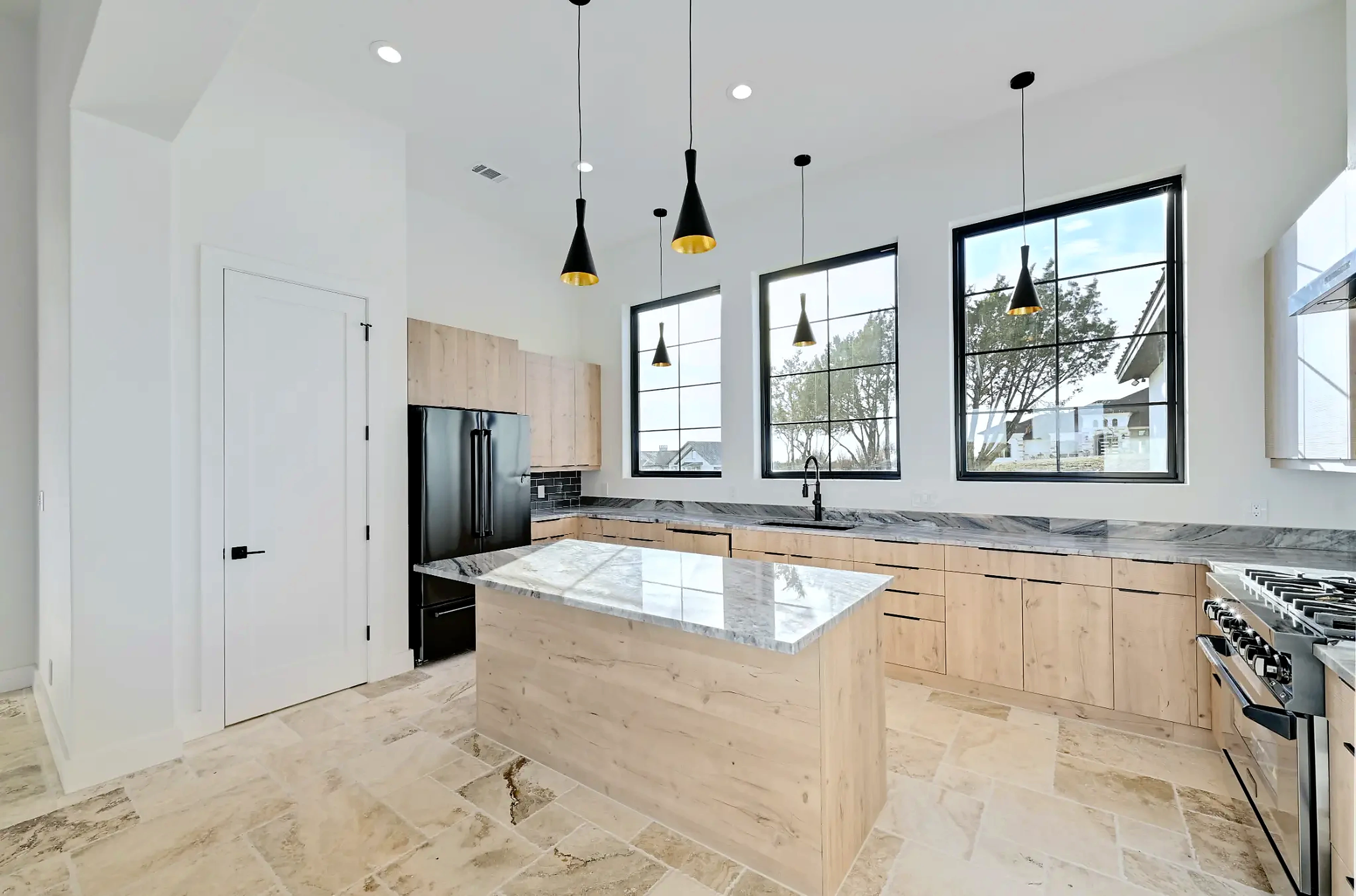 Eagles Nest — photo 12