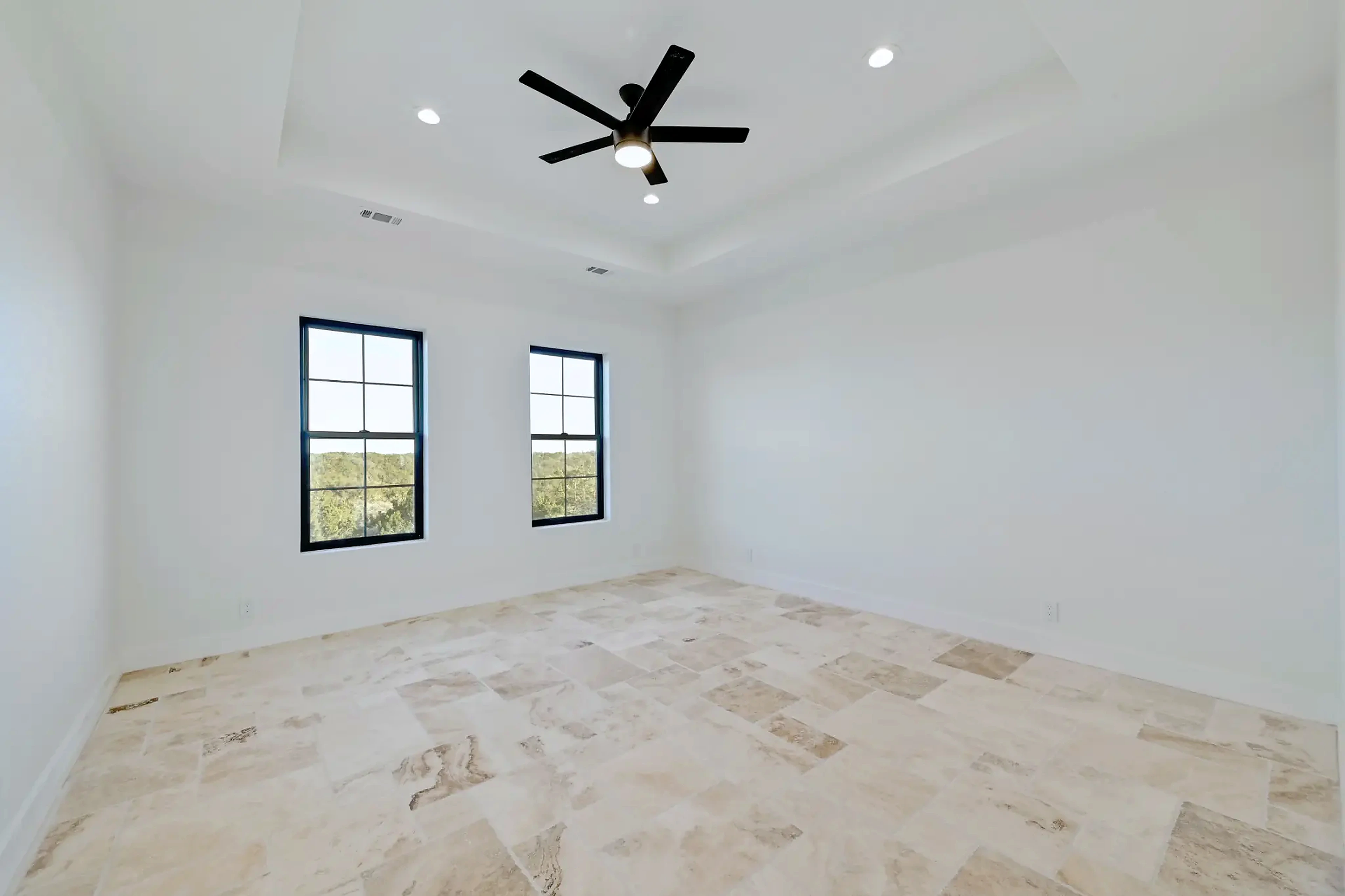 Eagles Nest — photo 16