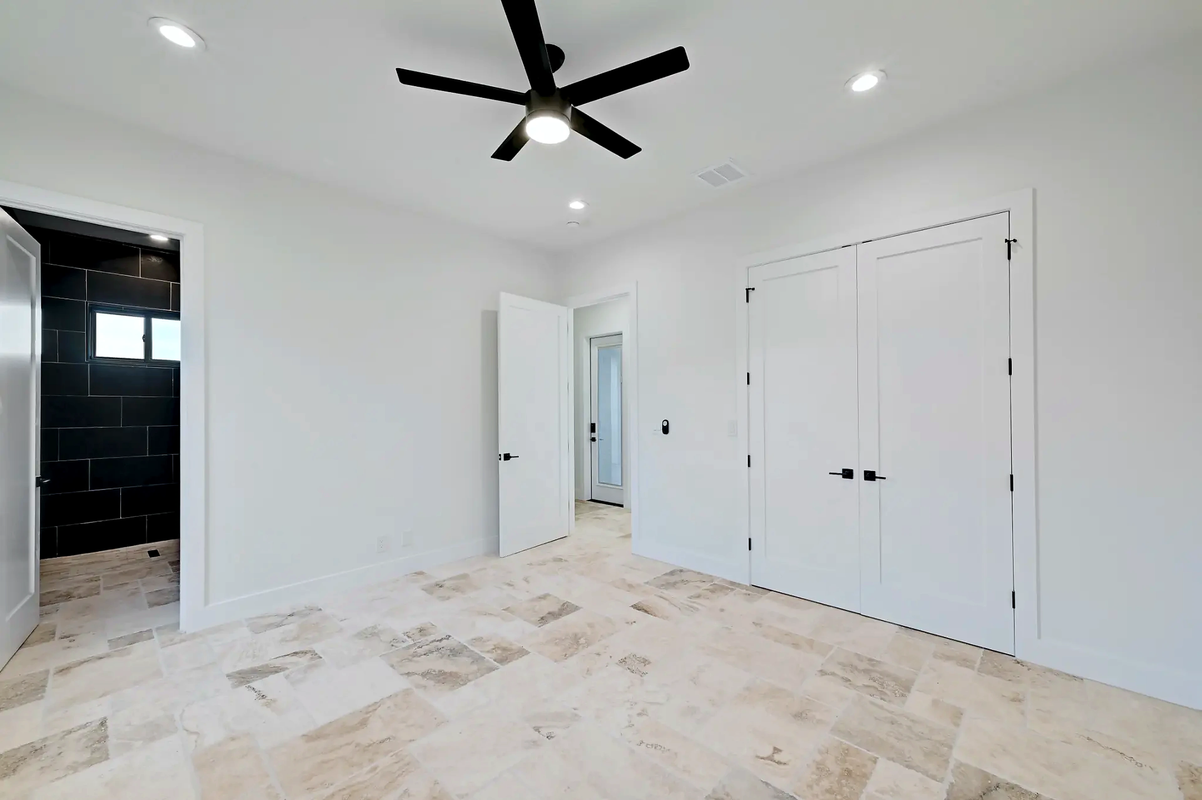 Eagles Nest — photo 19