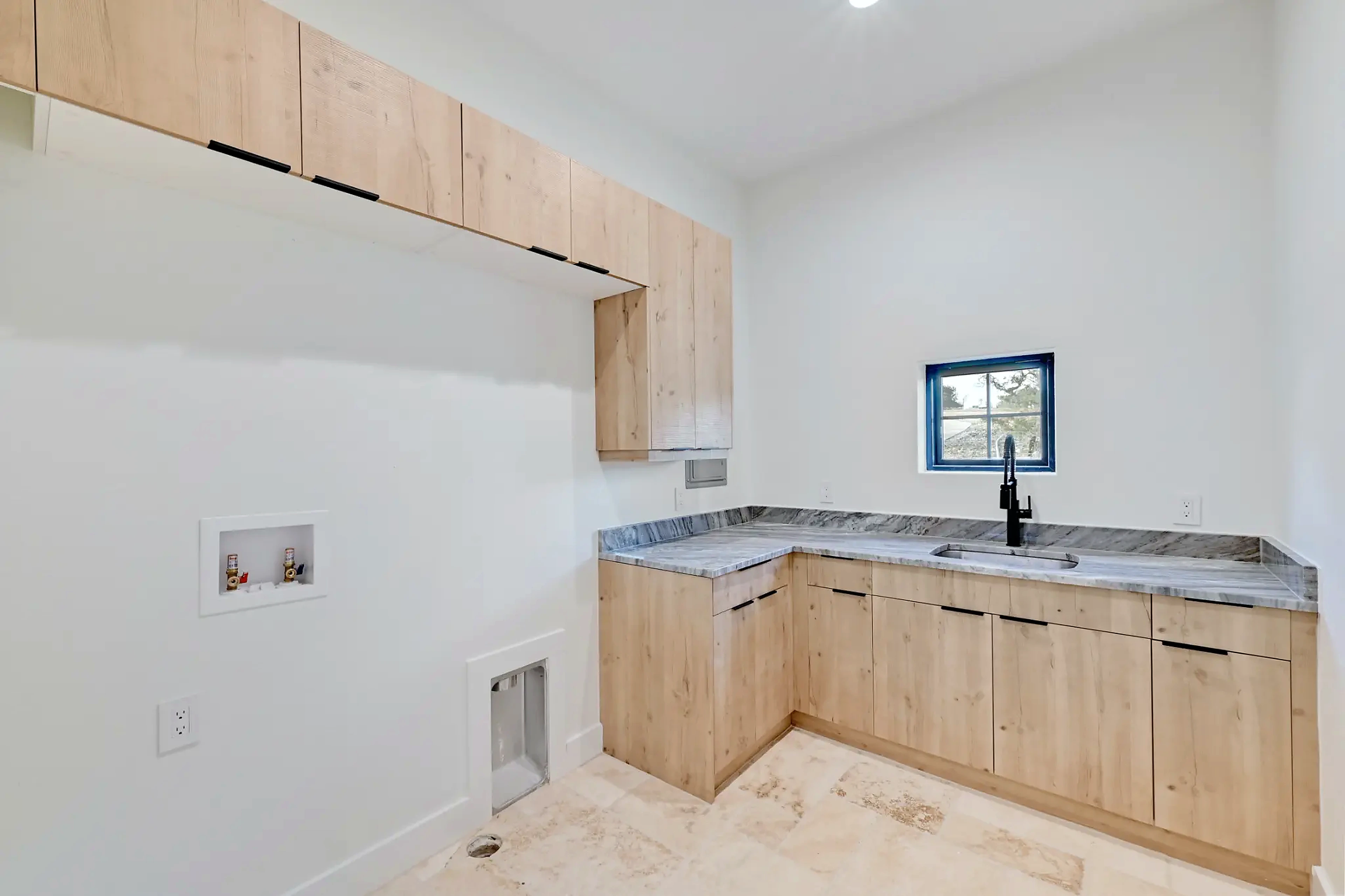 Eagles Nest — photo 31