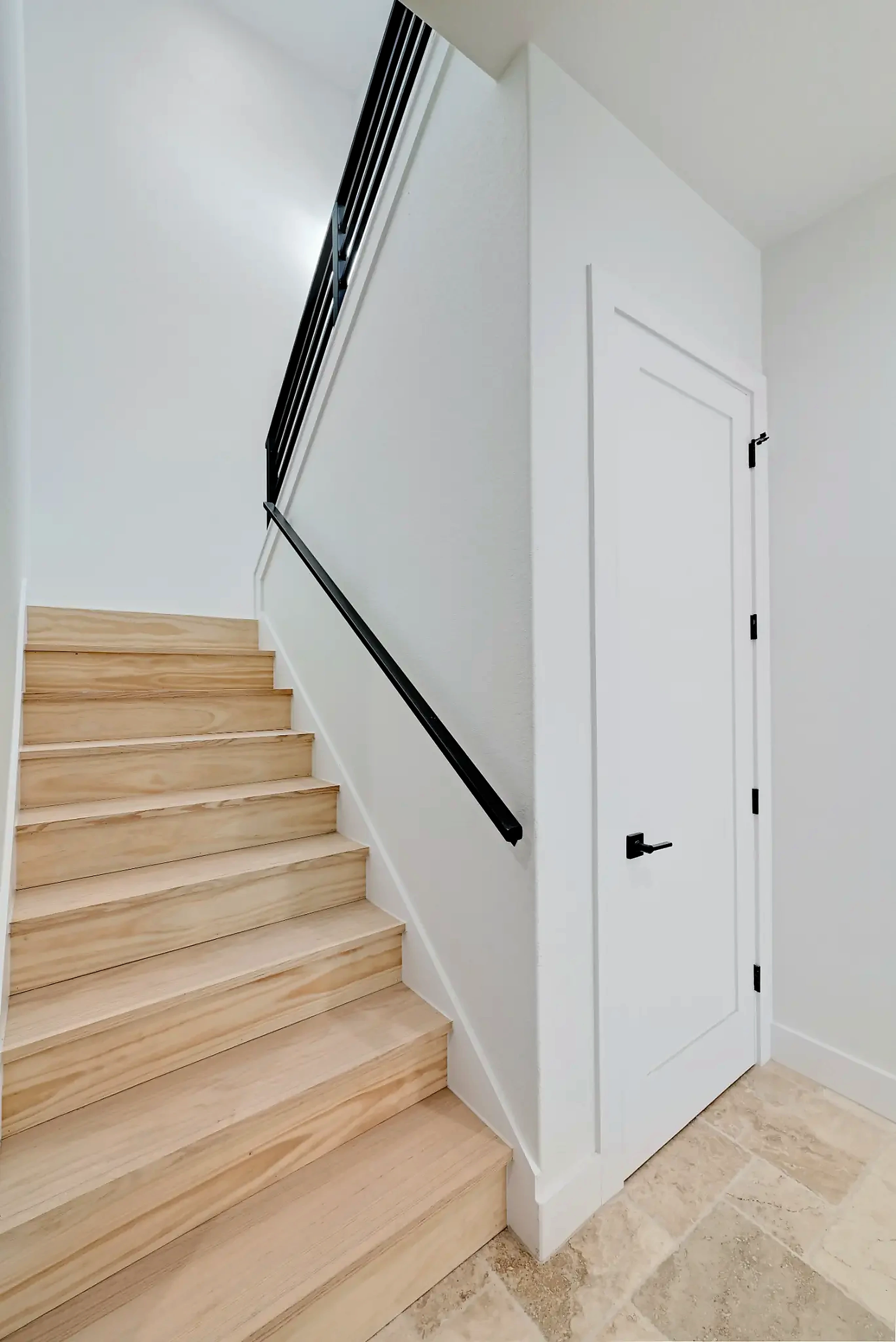 Eagles Nest — photo 32