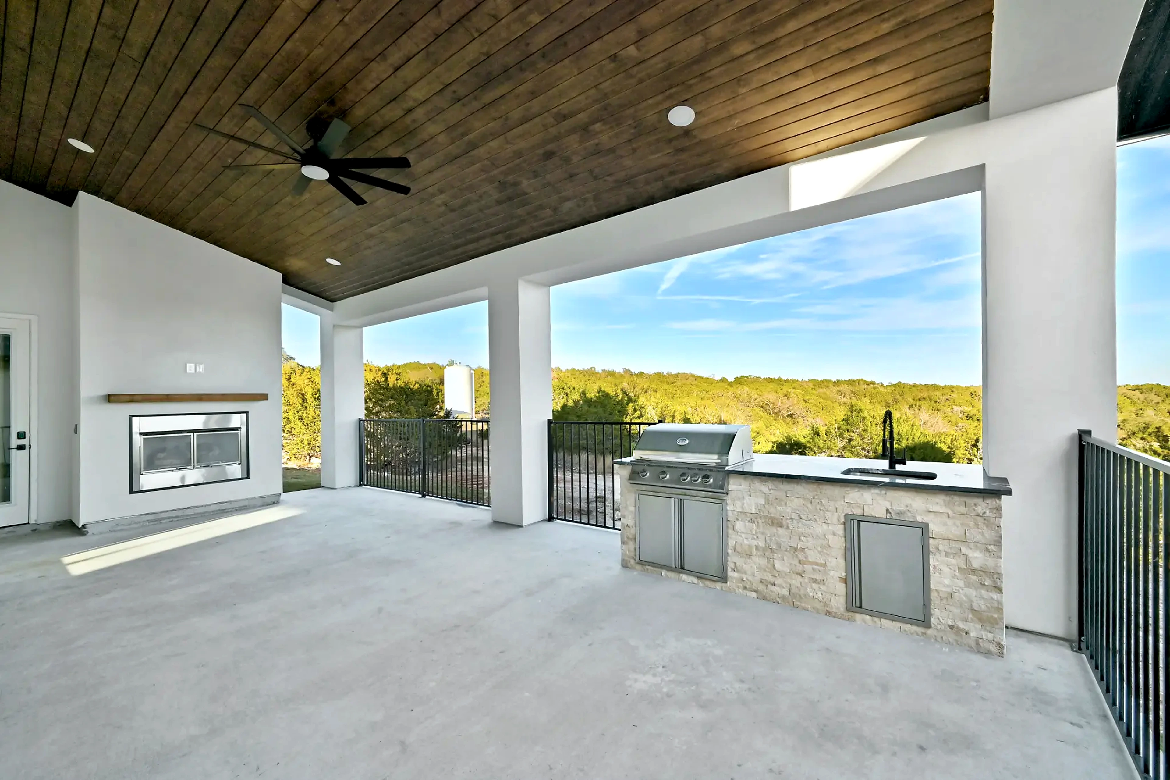 Eagles Nest — photo 35