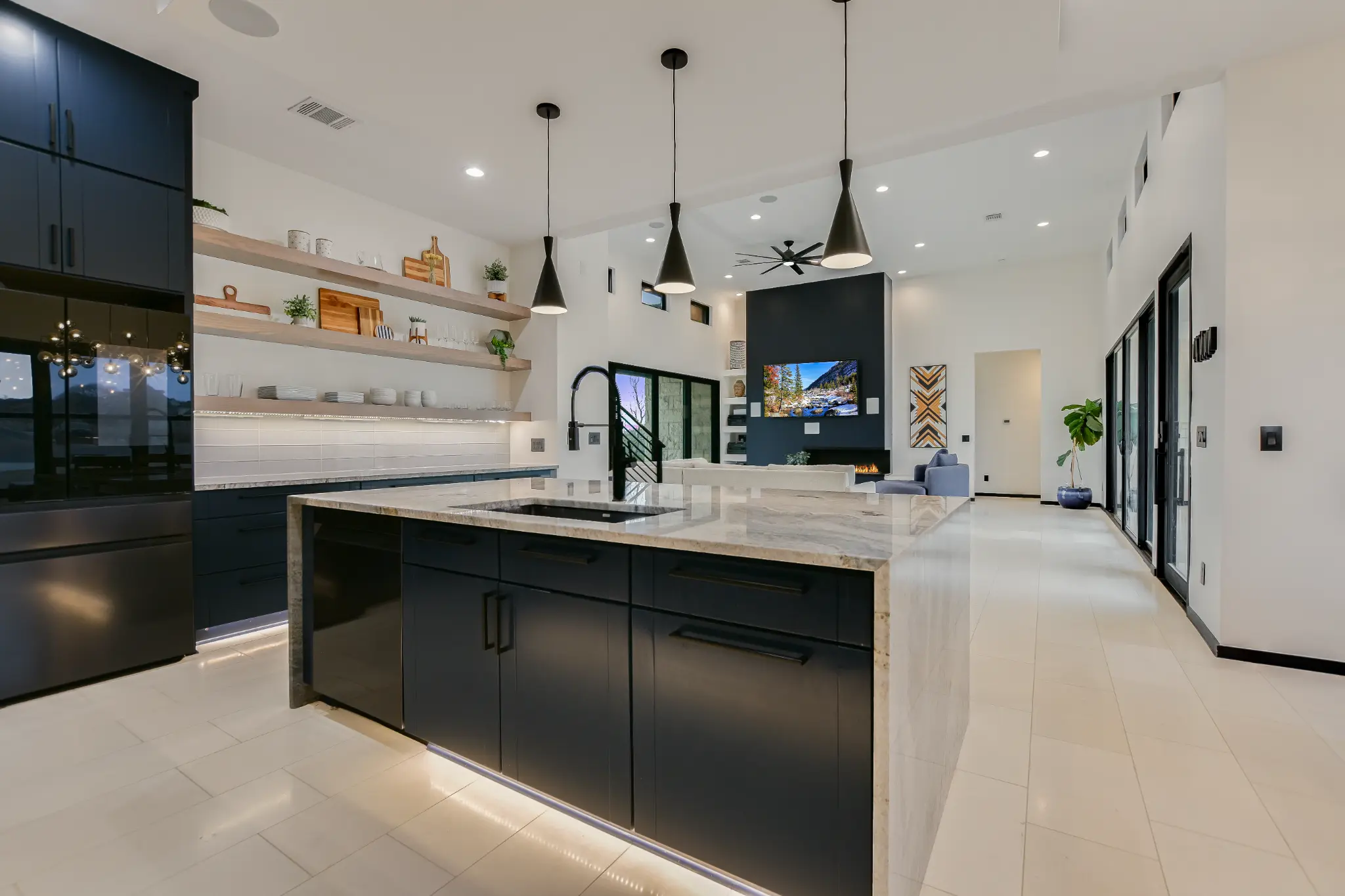 Big Sky — photo 11