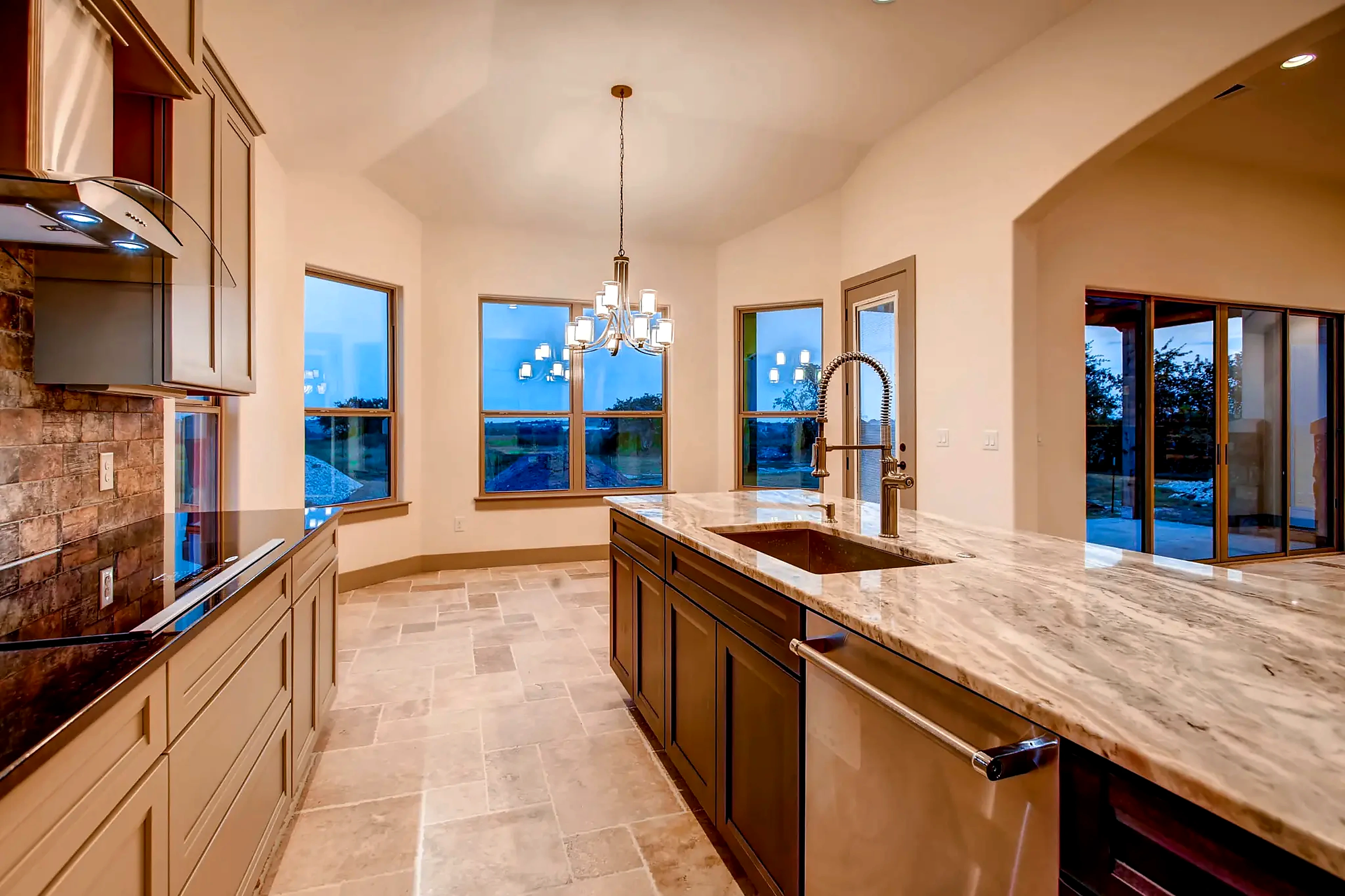 Highlander — photo 11