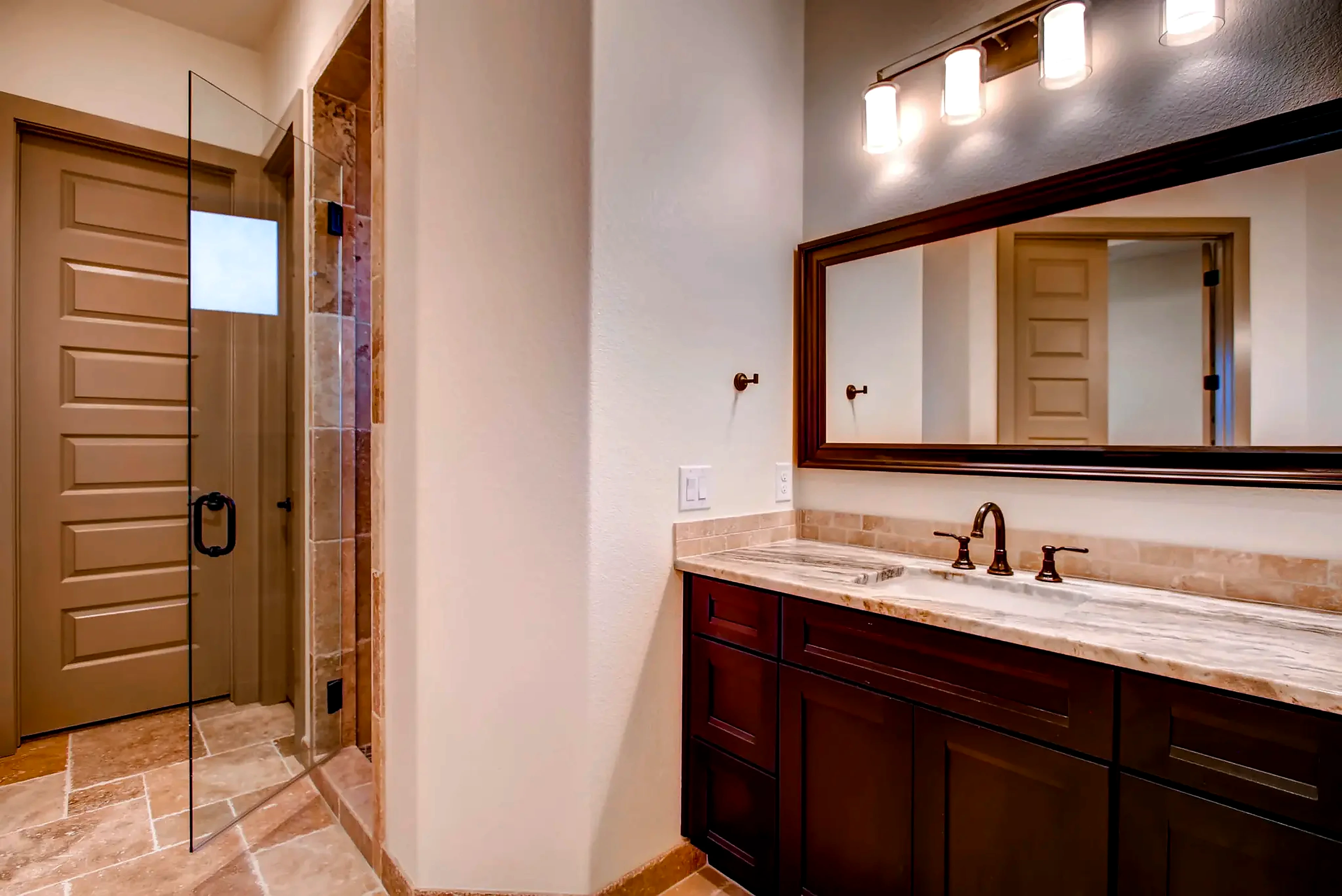 Highlander — photo 14